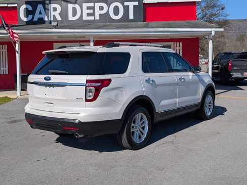 Used 2015 Ford Explorer XLT w/ Equipment Group 202B image 5