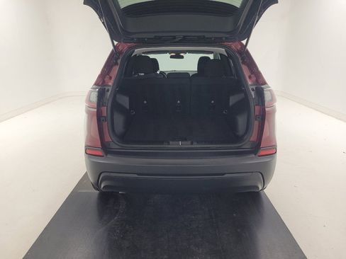 Used 2020 Jeep Cherokee Latitude w/ Cold Weather Group AWD/4WD image 29