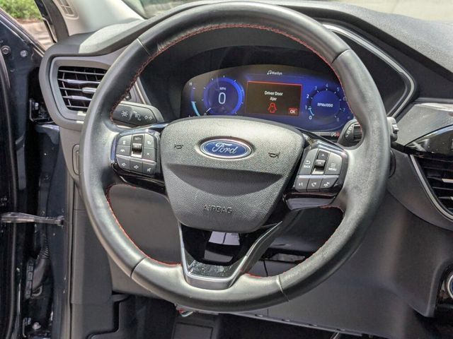 Used 2022 Ford Escape SEL w/ SEL Stealth AWD Package image 17