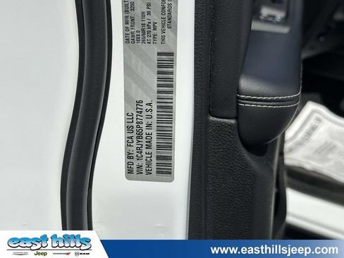 Used 2023 Jeep Grand Cherokee 4WD 4xe image 18