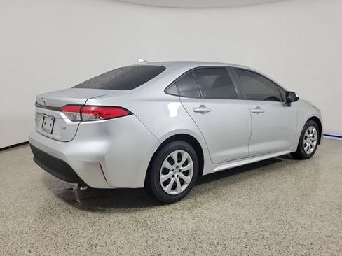 Used 2023 Toyota Corolla LE FWD image 5