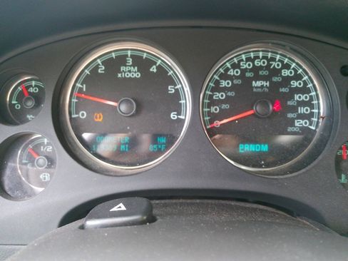 Used 2009 GMC Yukon SLT AWD/4WD image 25
