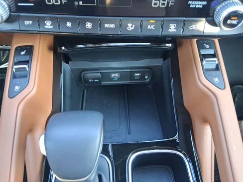 Used 2025 Kia Telluride SX X-Line image 33