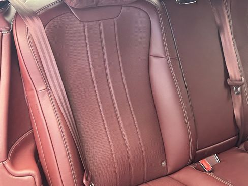 Used 2020 Bentley Flying Spur W12 image 50