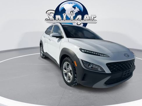 Used 2023 Hyundai Kona SEL image 2