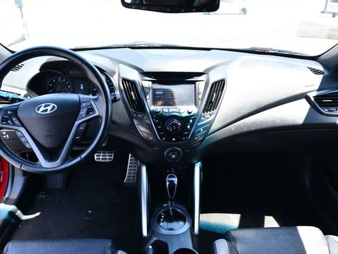 Used 2016 Hyundai Veloster Turbo FWD image 27