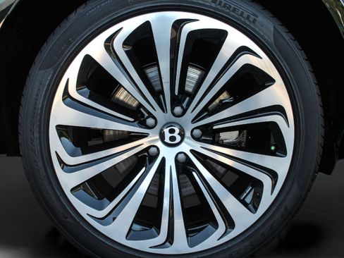 Certified 2024 Bentley Bentayga Extended Wheelbase AWD/4WD image 54
