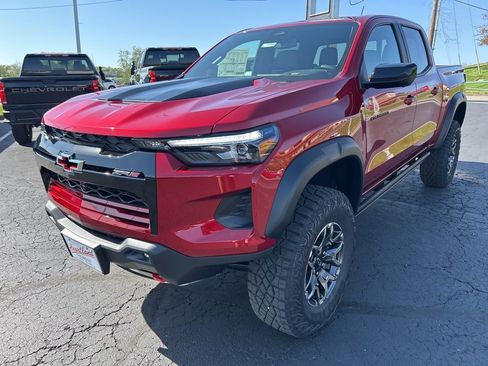 New 2026 Chevrolet Colorado ZR2 w/ Technology Package AWD/4WD image 9