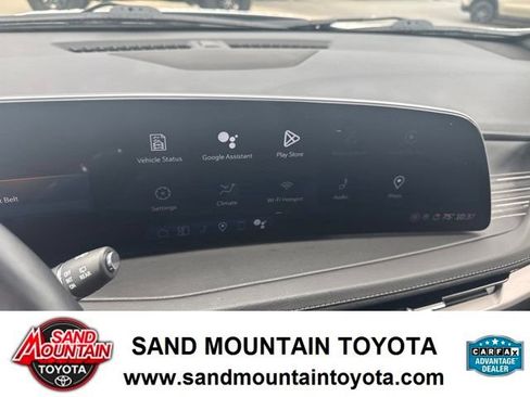 Used 2024 Cadillac XT4 Premium Luxury w/ Cold Weather Package FWD image 23