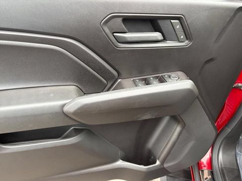 Used 2025 Chevrolet Colorado Trail Boss AWD/4WD image 23