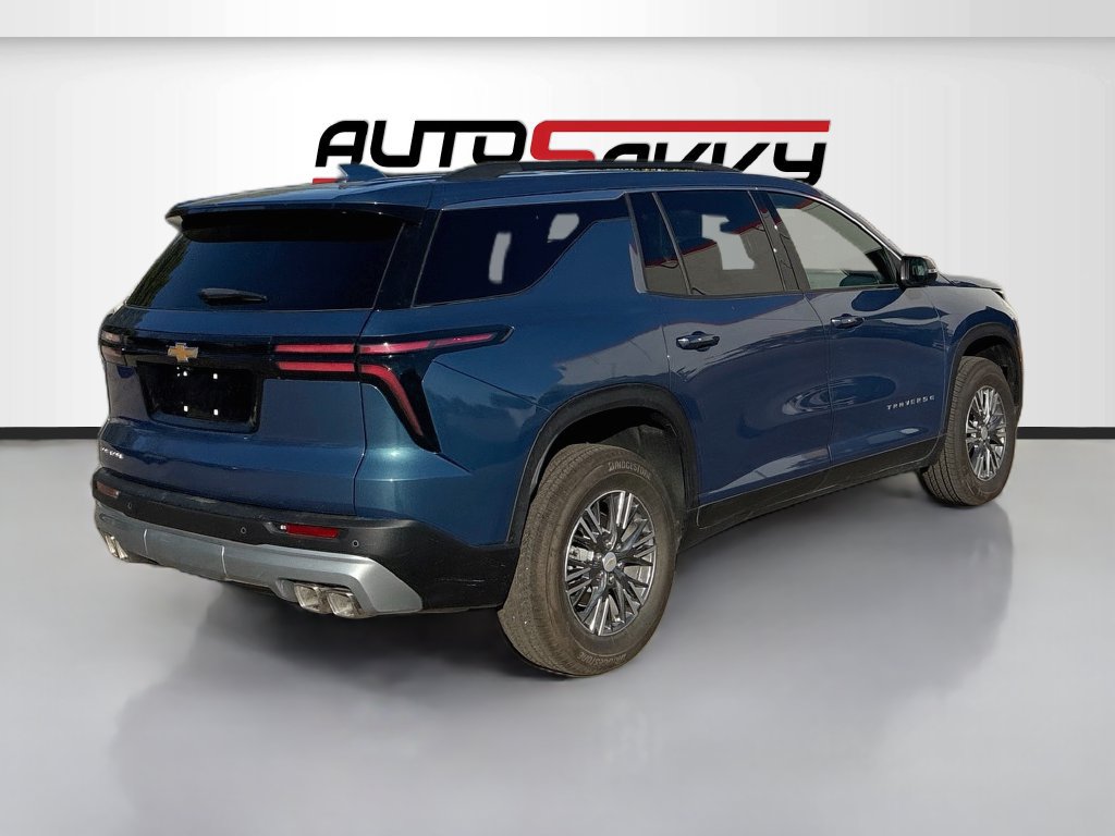 Used 2026 Chevrolet Traverse LT w/ LPO, Floor Liner Package FWD image 7