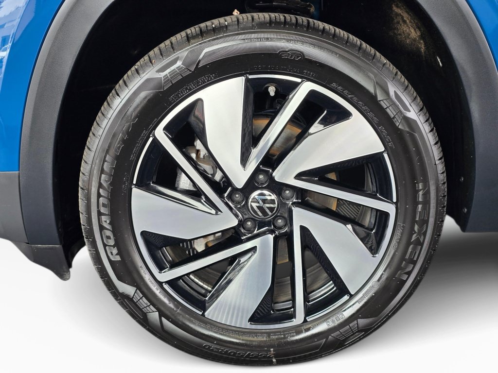 Used 2025 Volkswagen Atlas SEL AWD/4WD image 12