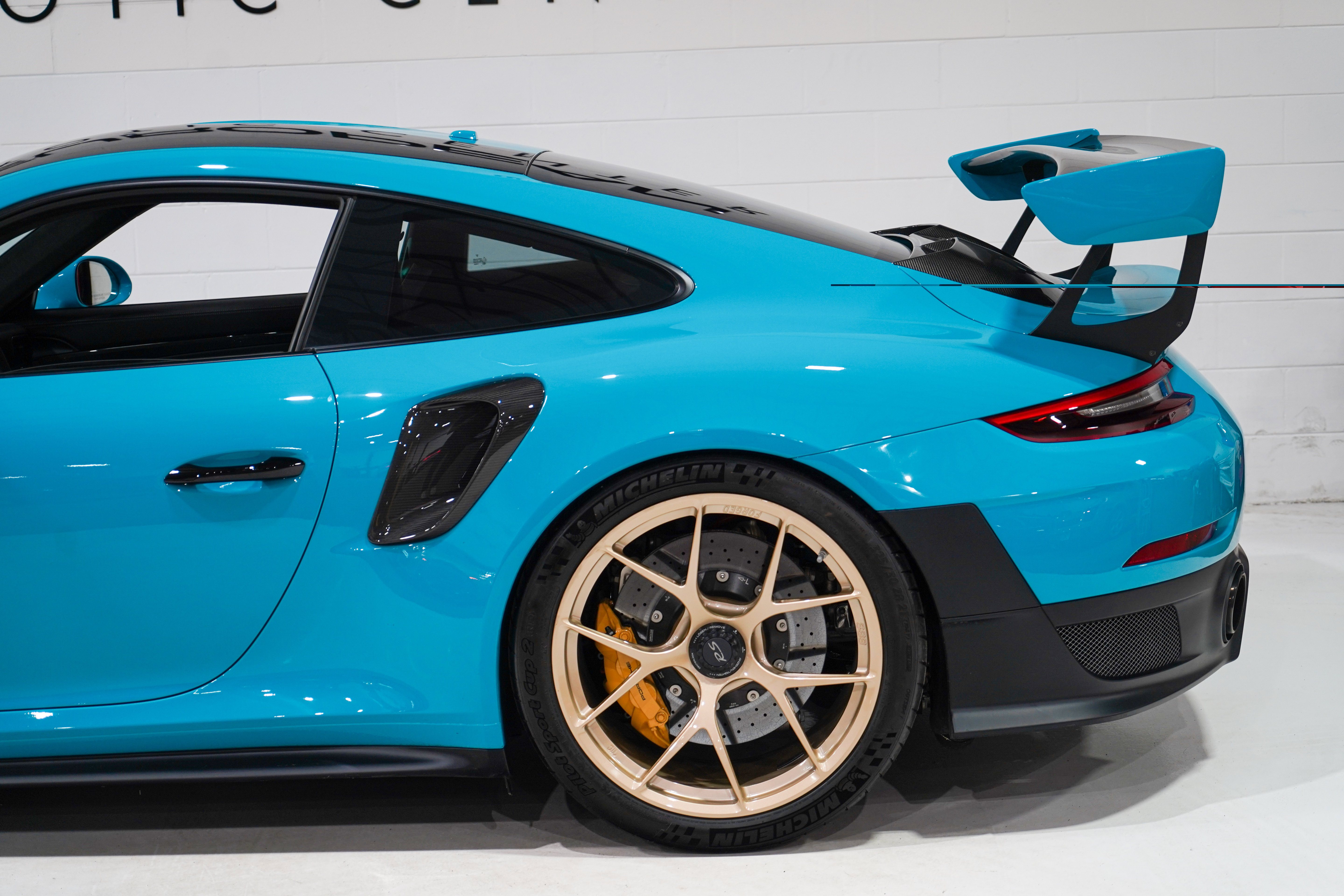 Used 2018 Porsche 911 GT2 RS RWD image 34