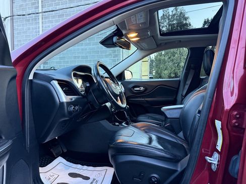 Used 2014 Jeep Cherokee Trailhawk w/ Technology Group image 10