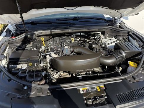 Used 2023 Dodge Durango GT image 25