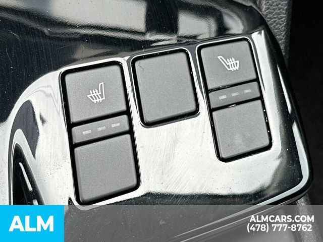 Used 2025 Kia Sportage EX FWD image 35