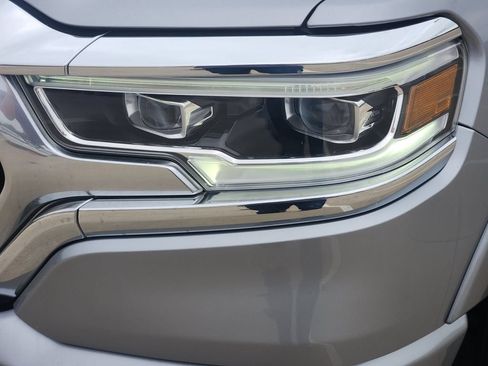 Used 2019 RAM 1500 Limited AWD/4WD image 10