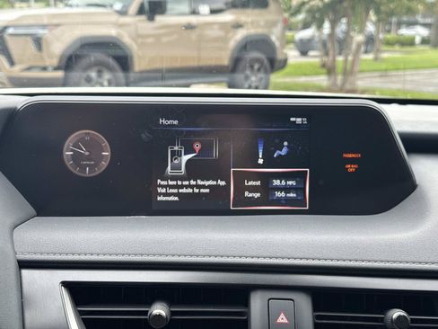 Used 2022 Lexus UX 250h w/ Accessory Package (Z2) AWD/4WD image 23