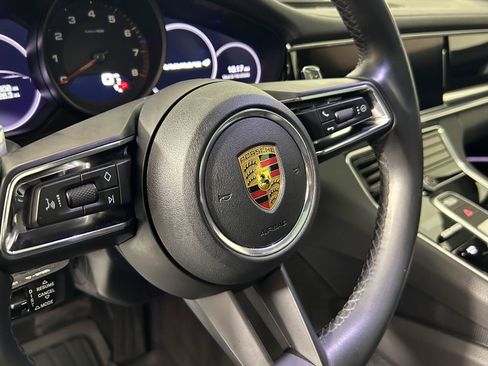 Certified 2021 Porsche Panamera 4 image 17