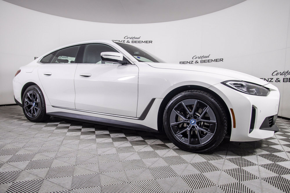 Used 2023 BMW i4 eDrive35 w/ Premium Package RWD image 2
