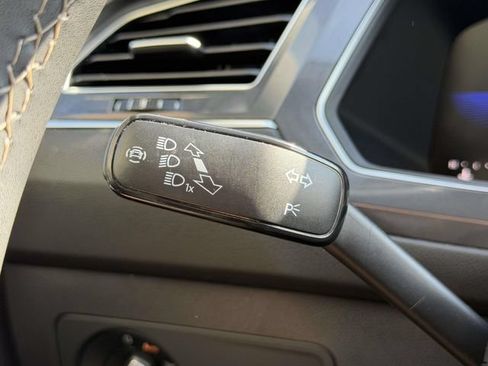 Certified 2023 Volkswagen Tiguan SE AWD/4WD image 24