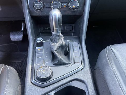 Used 2019 Volkswagen Tiguan SE w/ 3rd Row Seat Package image 10