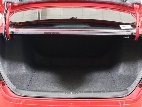 Used 2018 Honda Accord LX image 16