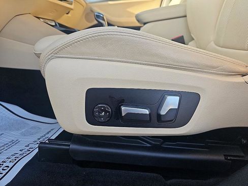 Used 2022 BMW X3 sDrive30i w/ Convenience Package image 11