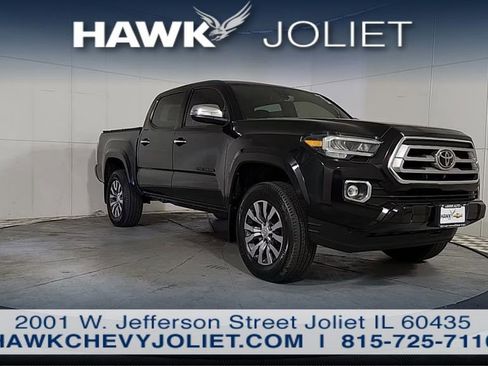 Used 2020 Toyota Tacoma Limited AWD/4WD image 2