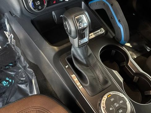 Used 2023 Ford Bronco Outer Banks AWD/4WD image 65