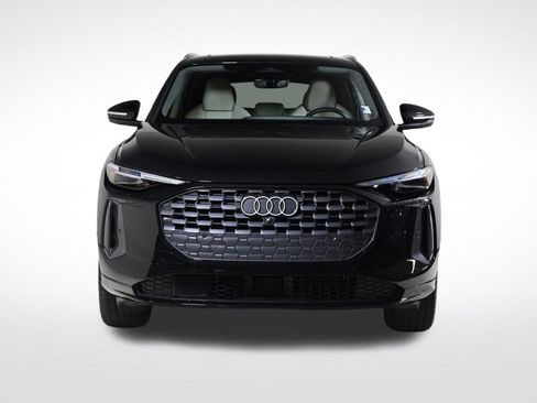 Used 2025 Audi Q5 Premium Plus w/ Premium Plus image 8