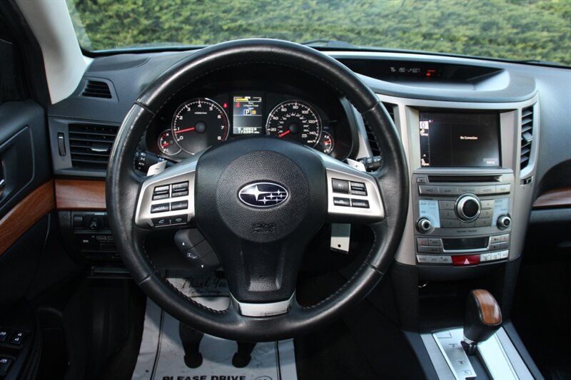 Used 2013 Subaru Outback 2.5i Limited AWD/4WD image 19