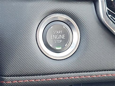 Used 2025 Chevrolet Colorado Z71 w/ Z71 Convenience Package 2 image 29