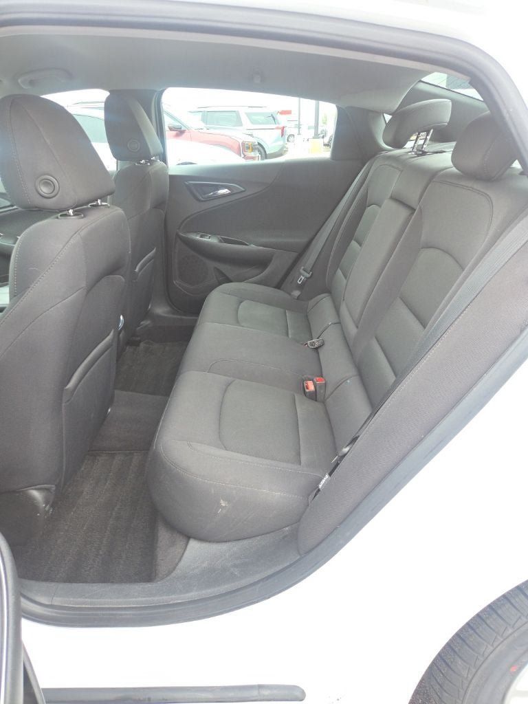Used 2017 Chevrolet Malibu LT FWD image 21