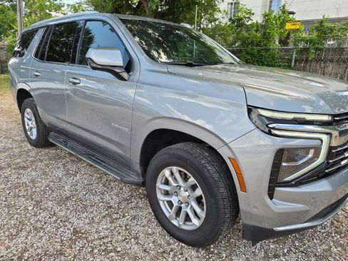 Used 2025 Chevrolet Tahoe LT image 4