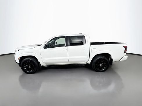 Used 2023 Nissan Frontier SV w/ Midnight Edition Package AWD/4WD image 4