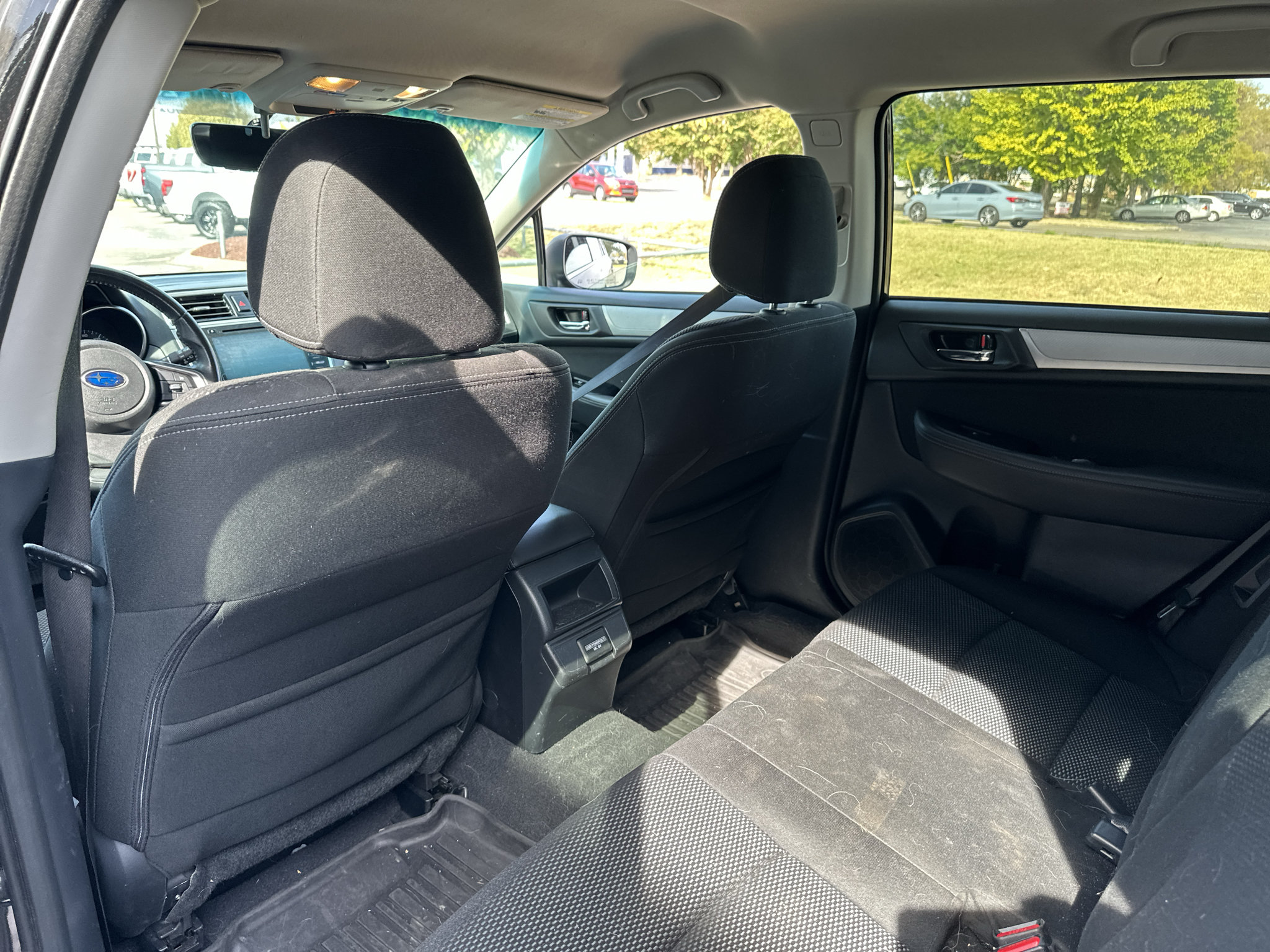 Used 2018 Subaru Outback 2.5i Premium AWD/4WD image 16