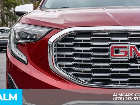 Used 2019 GMC Terrain Denali w/ Advanced Safety Package image 12