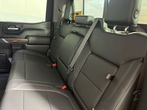 Used 2021 Chevrolet Silverado 1500 LT Trail Boss w/ Convenience Package II AWD/4WD image 27