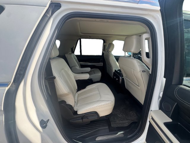 Used 2021 Ford Expedition Max Platinum AWD/4WD image 19