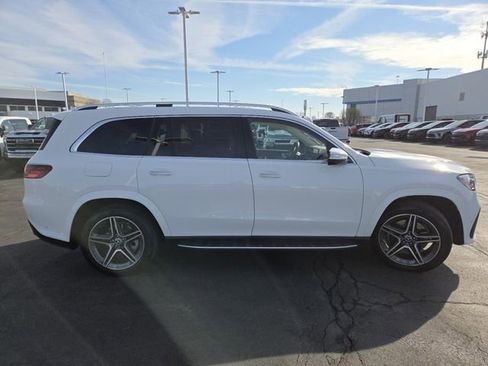 Used 2024 Mercedes-Benz GLS 450 4MATIC image 25
