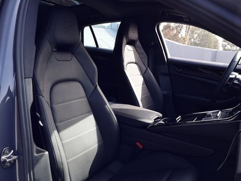 New 2026 Porsche Panamera image 24
