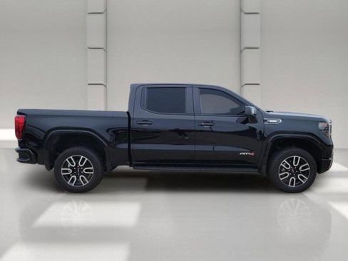 Used 2026 GMC Sierra 1500 AT4 w/ AT4 Premium Package AWD/4WD image 4