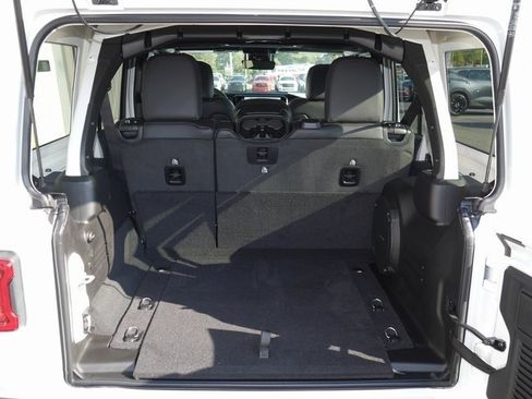 Used 2024 Jeep Wrangler Sahara w/ Technology Group image 12