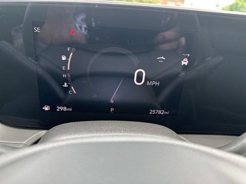 Used 2025 Buick Encore GX Avenir w/ Avenir Technology Package AWD/4WD image 12