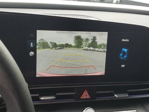 Certified 2024 Hyundai Elantra SEL FWD image 26