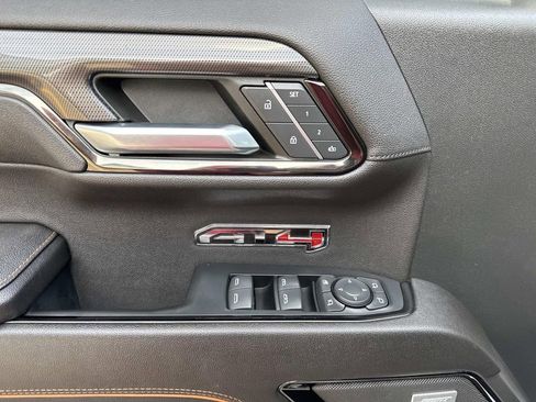 Used 2022 GMC Sierra 1500 AT4 w/ AT4 Premium Package image 21