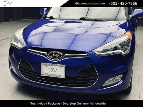 Used 2014 Hyundai Veloster w/ Technology Package 03 FWD image 14