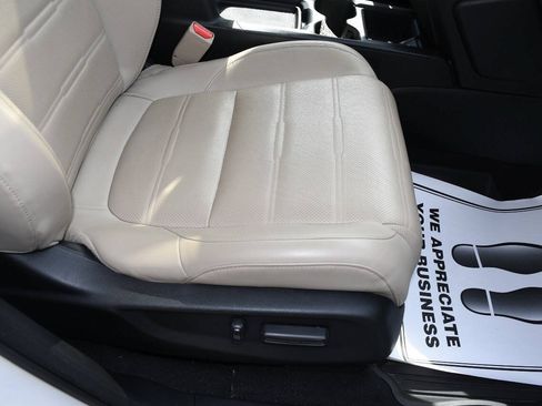 Used 2017 Honda CR-V EX-L image 25