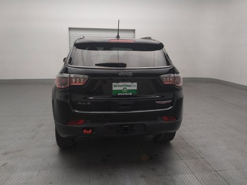 Used 2017 Jeep Compass Trailhawk w/ Leather Interior Group AWD/4WD image 6